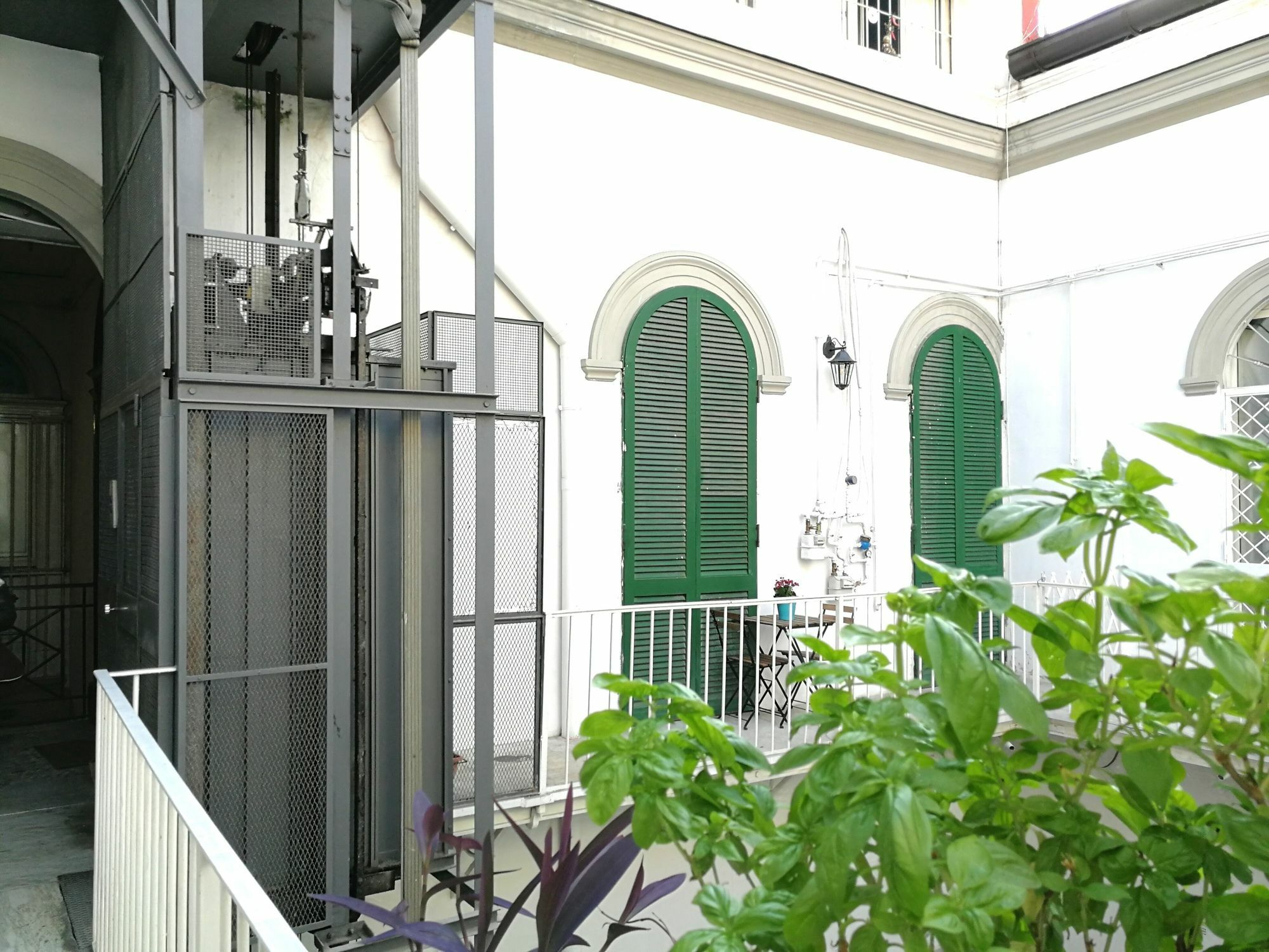 Toledostation B&B Napoli Exterior foto